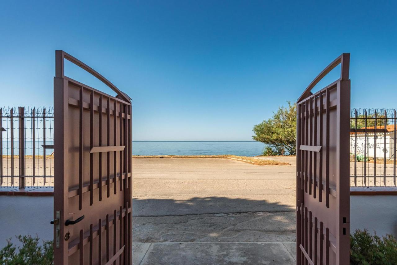 La Casa Davanti Al Mare كوارتو سانتيلينا المظهر الخارجي الصورة
